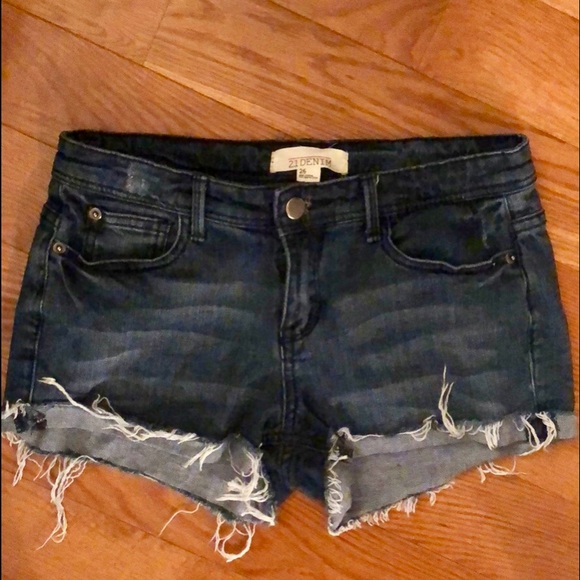 Forever 21 Pants - FOREVER 21 dark denim jean shorts SIZE 26 Forever 21 Pants - FOREVER 21 dark denim jean shorts SIZE 26